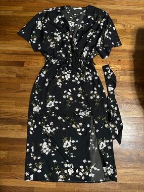 Cupshe women’s floral black midi dress with v-neckline and waist tie